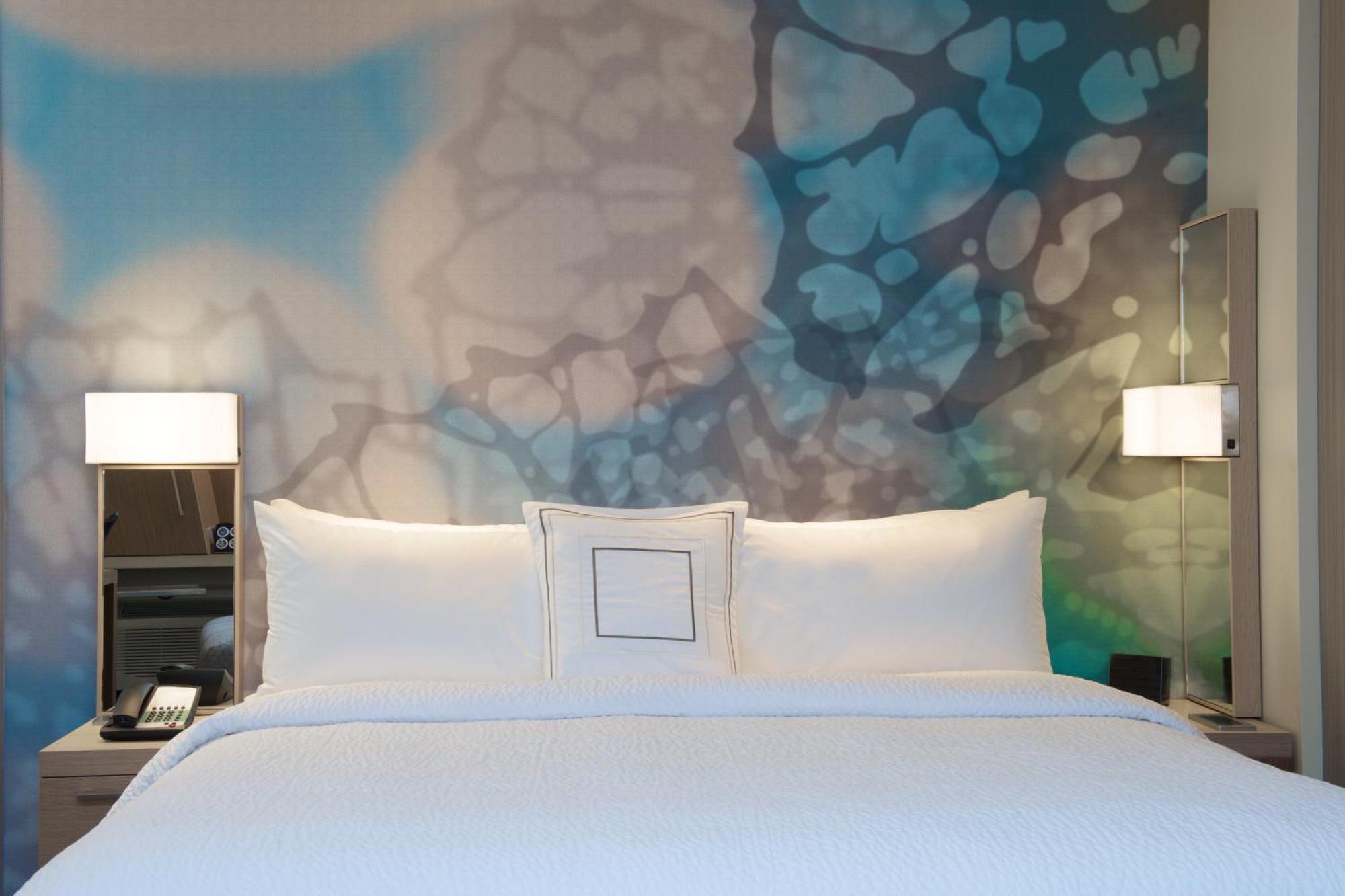 Courtyard By Marriott Seattle Everett Downtown Bagian luar foto