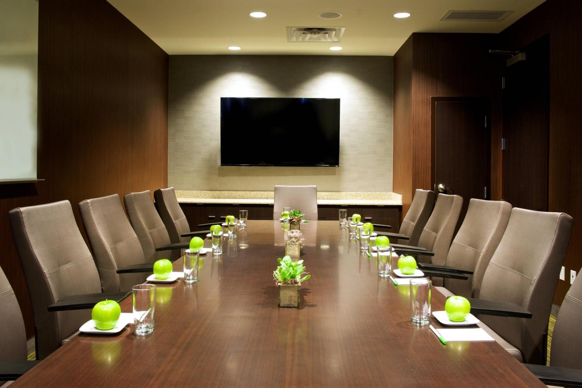 Courtyard By Marriott Seattle Everett Downtown Bagian luar foto