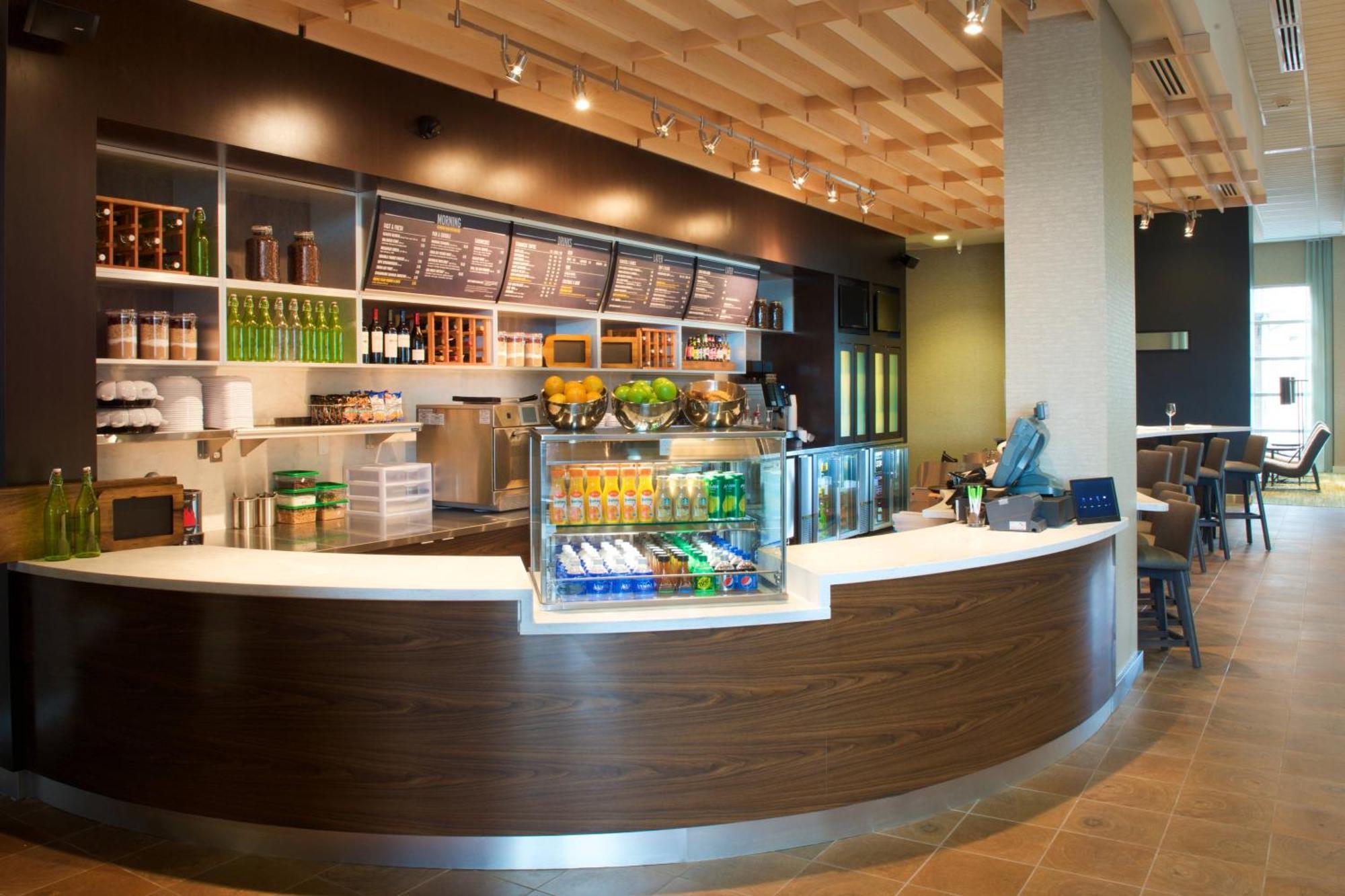 Courtyard By Marriott Seattle Everett Downtown Bagian luar foto