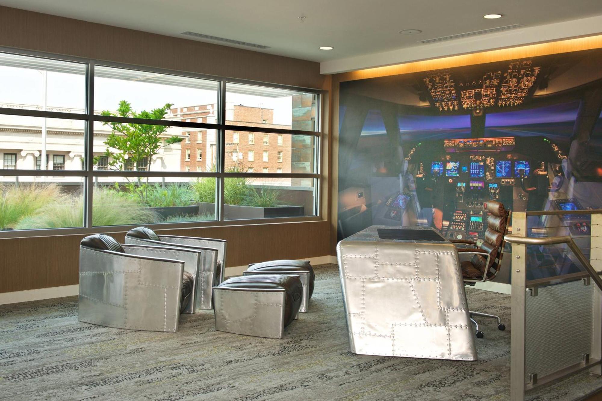 Courtyard By Marriott Seattle Everett Downtown Bagian luar foto