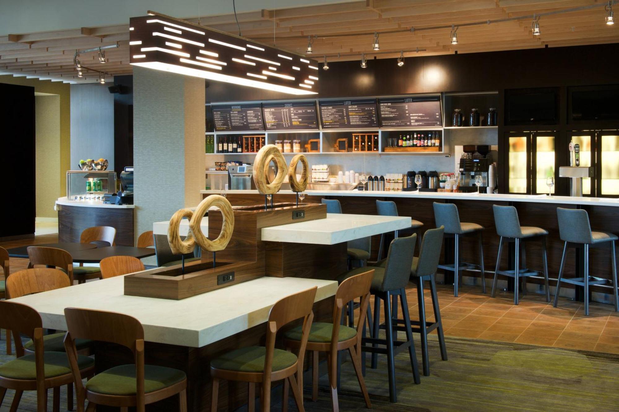 Courtyard By Marriott Seattle Everett Downtown Bagian luar foto