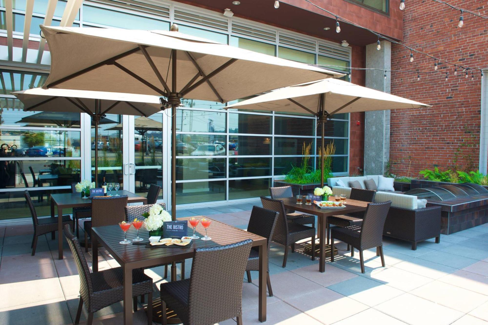 Courtyard By Marriott Seattle Everett Downtown Bagian luar foto